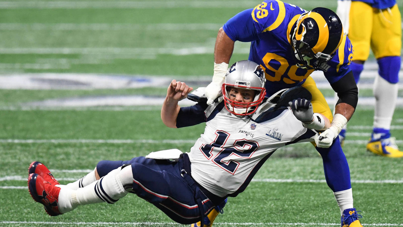 Watch Aaron Donald Lays Massive Hit On Tom Brady Yardbarker