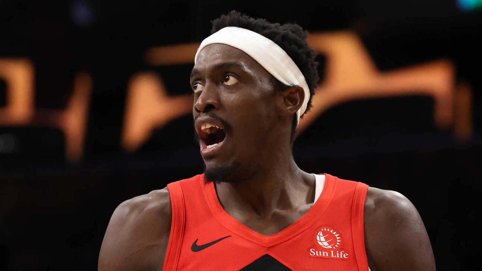 Trade jump-starts Raptors rebuild, but could it mean Pascal Siakam stays?