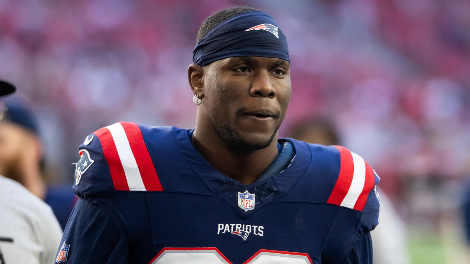 49ers' Keion White recovering after being shot in the ankle