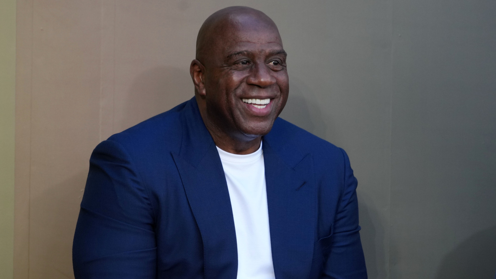 Legendární Magic Johnson se loučí s LeBronem Jamesem. Zlatá éra Lakers skončila
