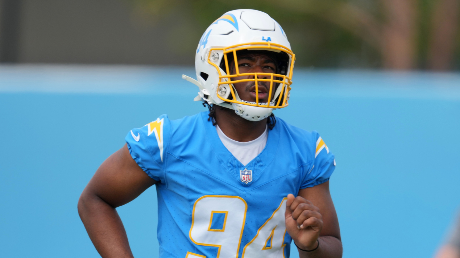 Saints sign former Chargers pass-rusher