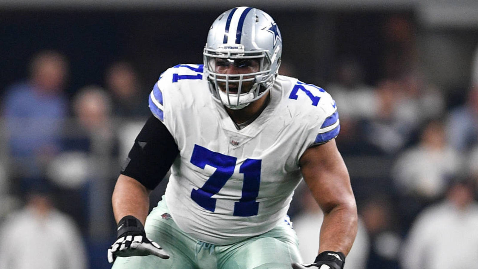 Cowboys' La'el Collins files lawsuit against NFL to try to end suspension