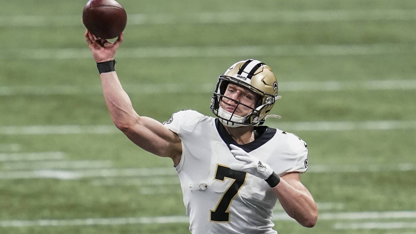 Saints QB Taysom Hill reportedly the favorite to begin the season as starter 1 Saints QB Taysom Hill reportedly the favorite to begin the season as starter
