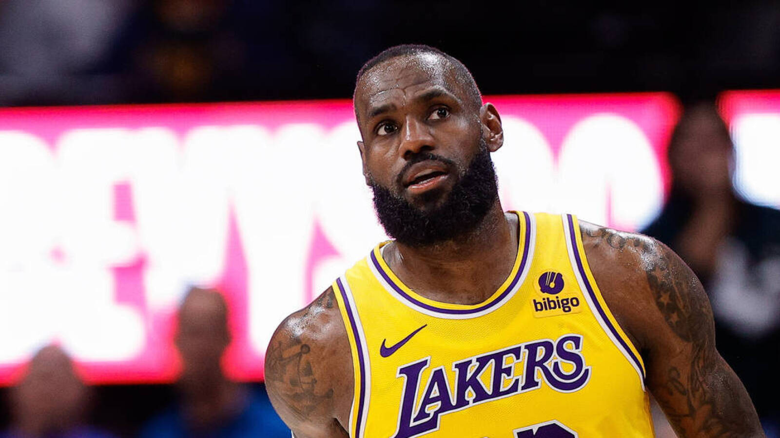 LeBron James takes to social media to address rumors about Lakers future