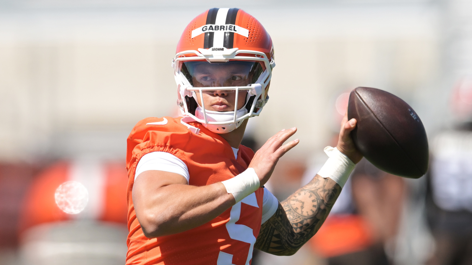 Ryan Fitzpatrick 'knows' Browns are excited about this quarterback