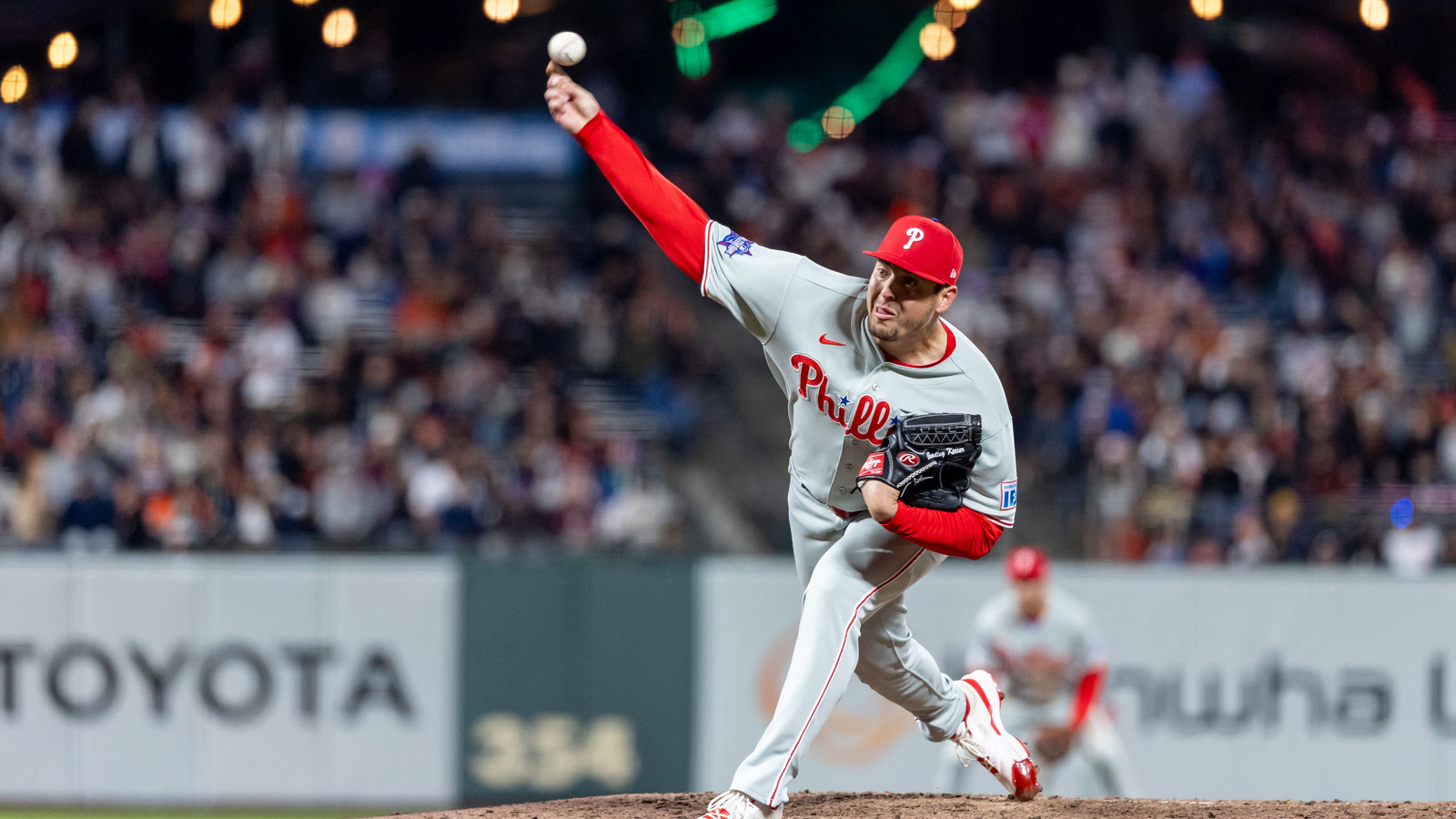 Zranění klíčového hráče Phillies: Tým urgentně hledá posilu v bullpenu