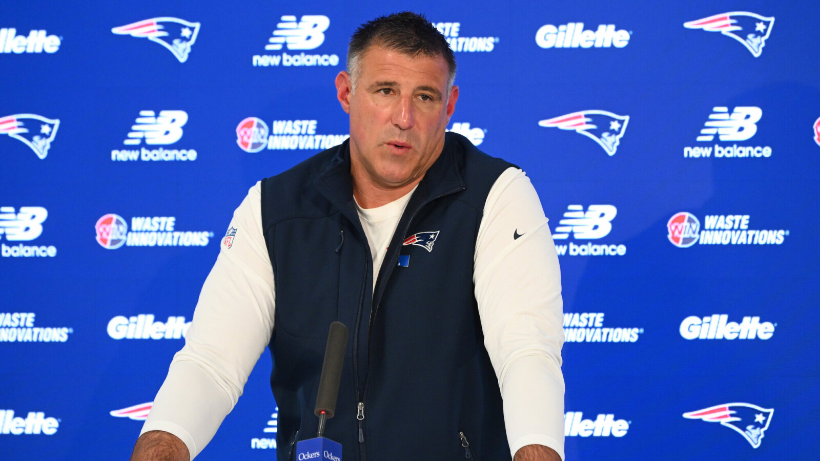 Patriots' Mike Vrabel addresses Christian Gonzalez's potential holdout