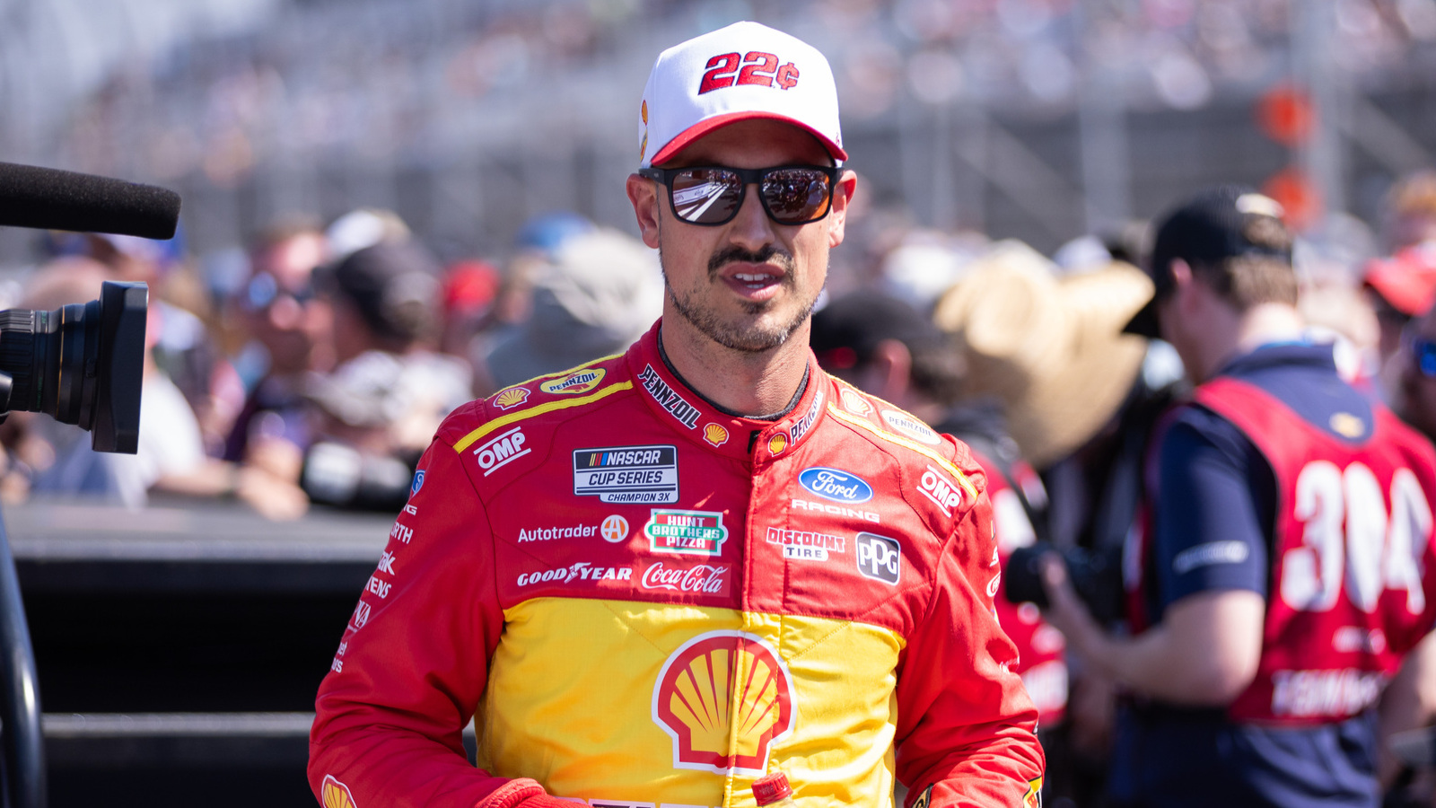 Joey Logano Refuses to Panic as Tyler Reddick Pulls Away Early in 2026