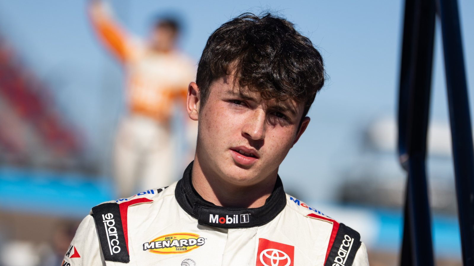 Brent Crews fends off Brenden Queen to win ARCA Menards Series thriller at Phoenix