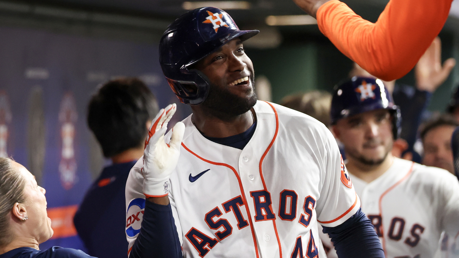 Astros' Yordan Alvarez hits familiar holiday walk-off blast vs. Rays