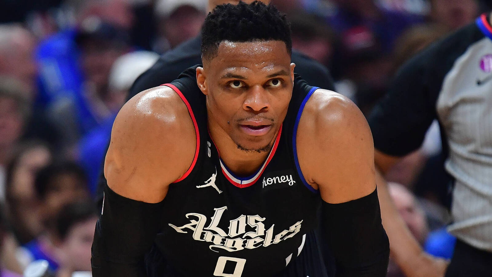 Russell Westbrook staying with Clippers on two-year deal
