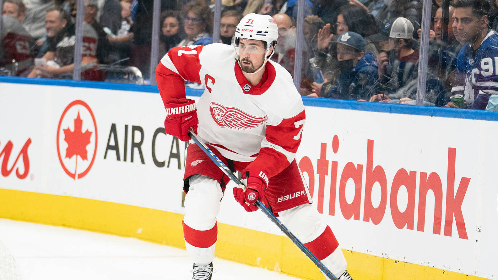 Red Wings captain Dylan Larkin enters COVID protocol | Yardbarker