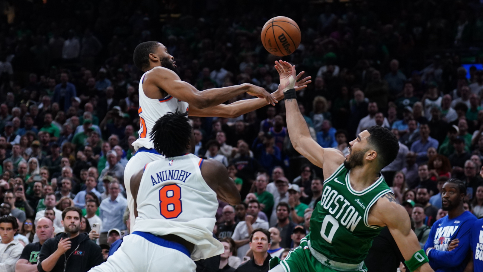 Watch: Knicks' Mikal Bridges stops Celtics' Jayson Tatum to end Game 2