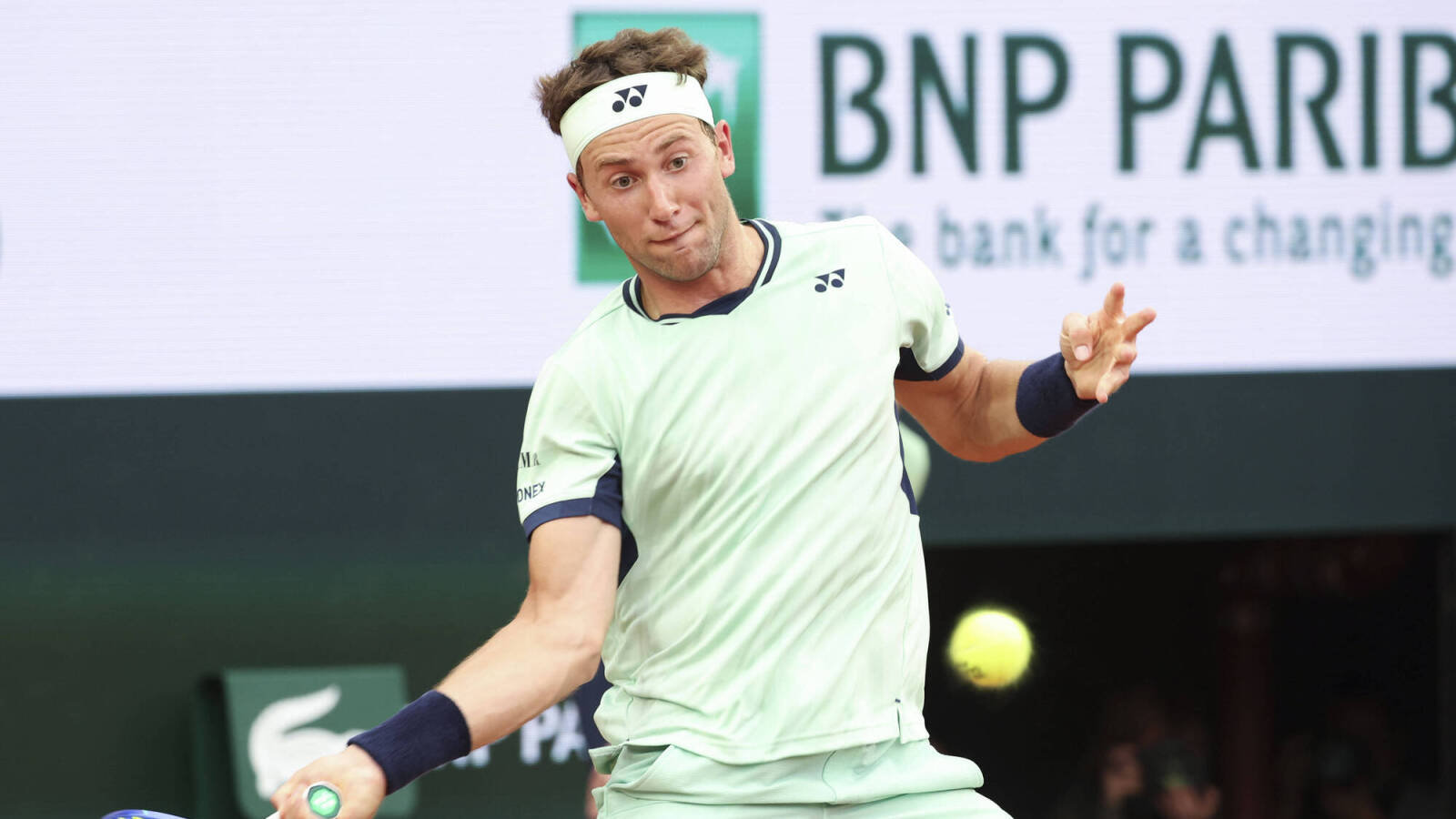 Casper Ruud's Roland Garros campaign comes to shocking end against Nuno Borges
