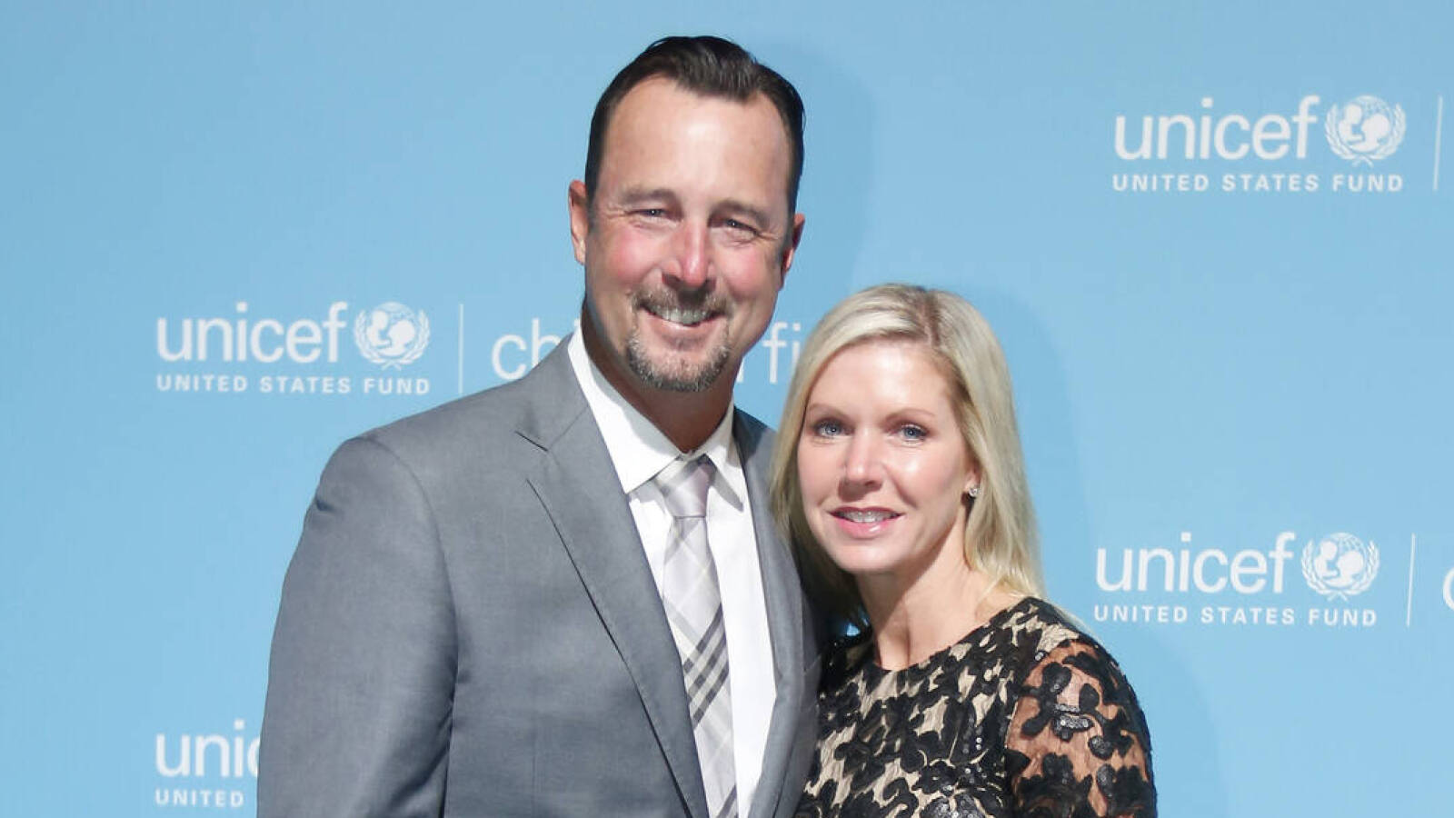 Tim Wakefield's wife Stacy dies five months after former pitcher's death