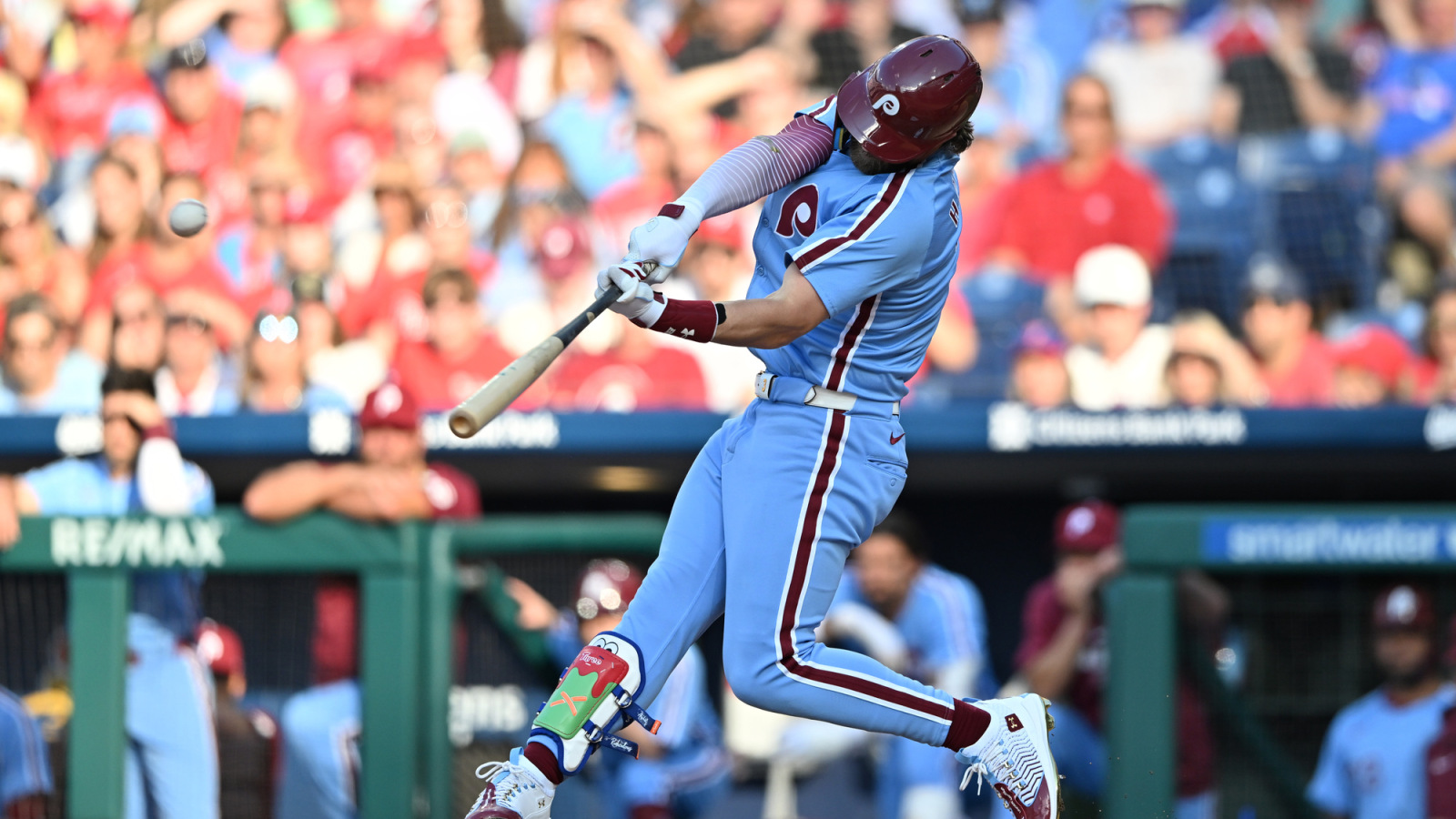 Phillies place pair of offensive stars on injured list