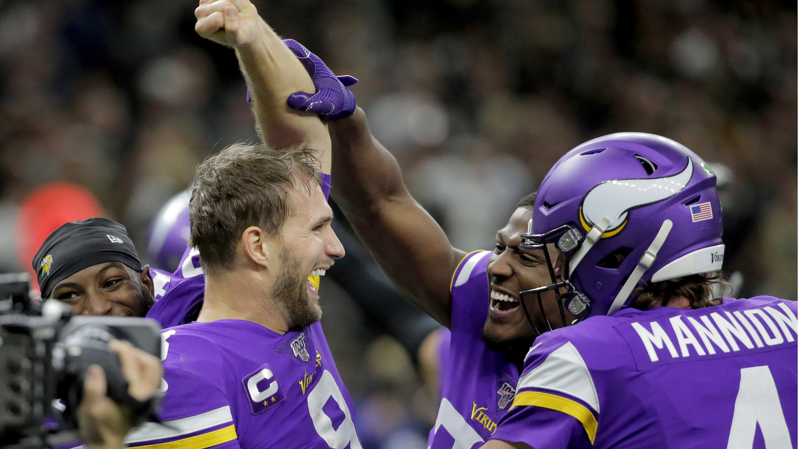 Vikings Announce George Floyd Scholarship 5m Donation To Social