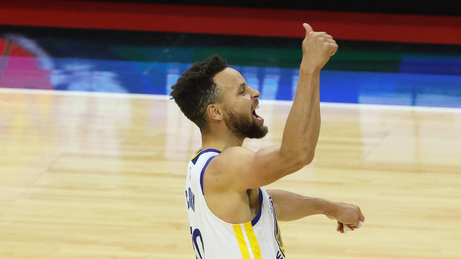 Steph Curry has been on a ridiculous hot streak for Warriors