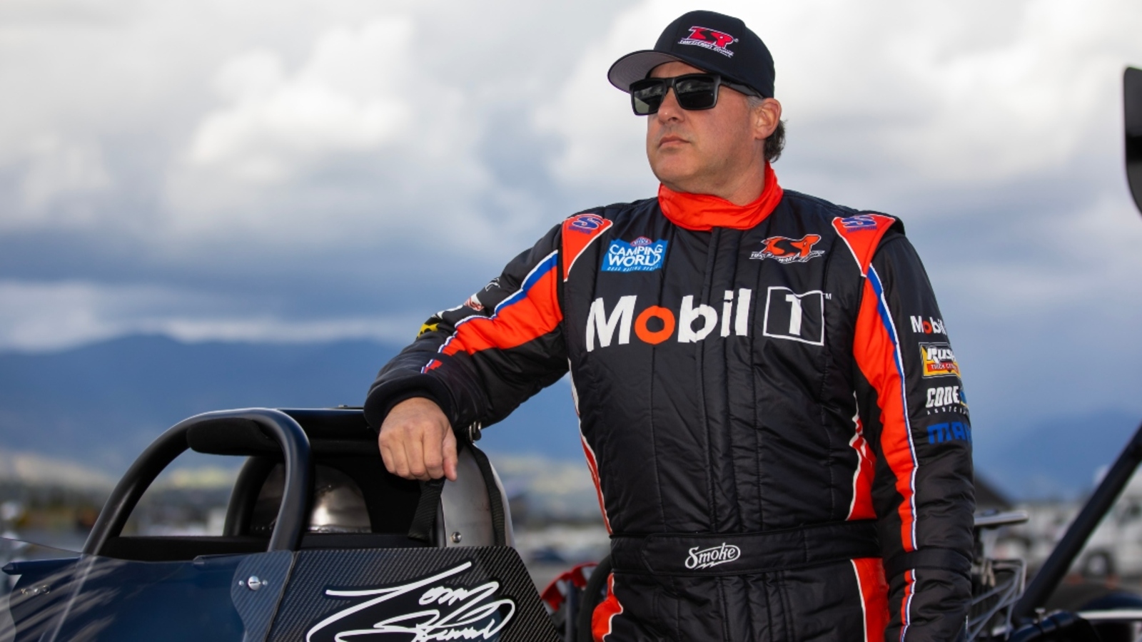Tony Stewart and Jamie Chadwick taking on race fans in new Forza Motorsport event