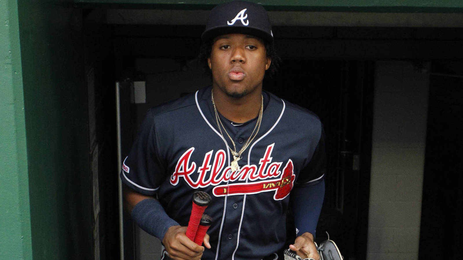 Pirates Analyst Steve Blass Not A Fan Of Ronald Acuna Jr S Jewelry Yardbarker