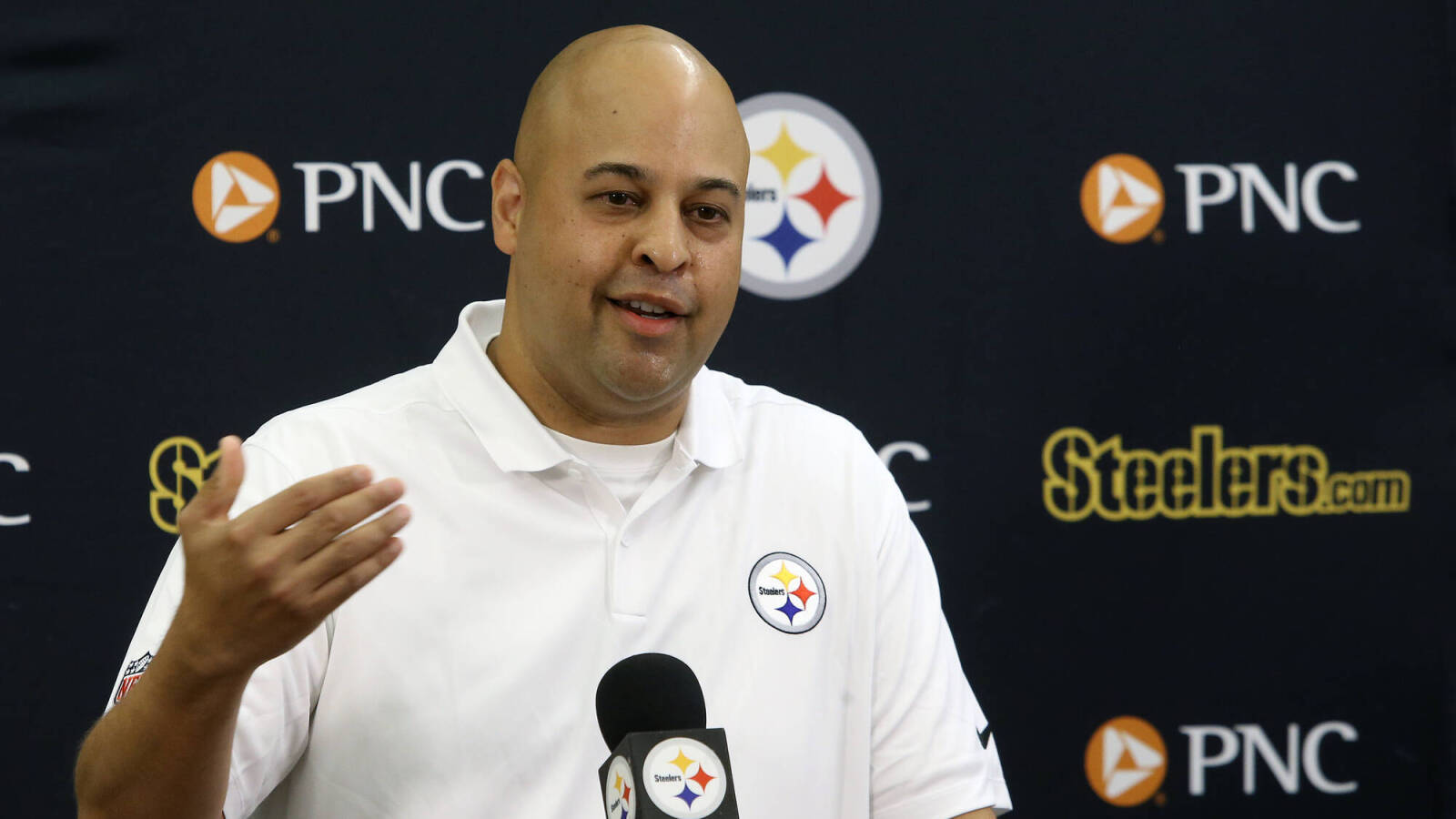 Steelers GM hints team could select QB in 2024 NFL Draft