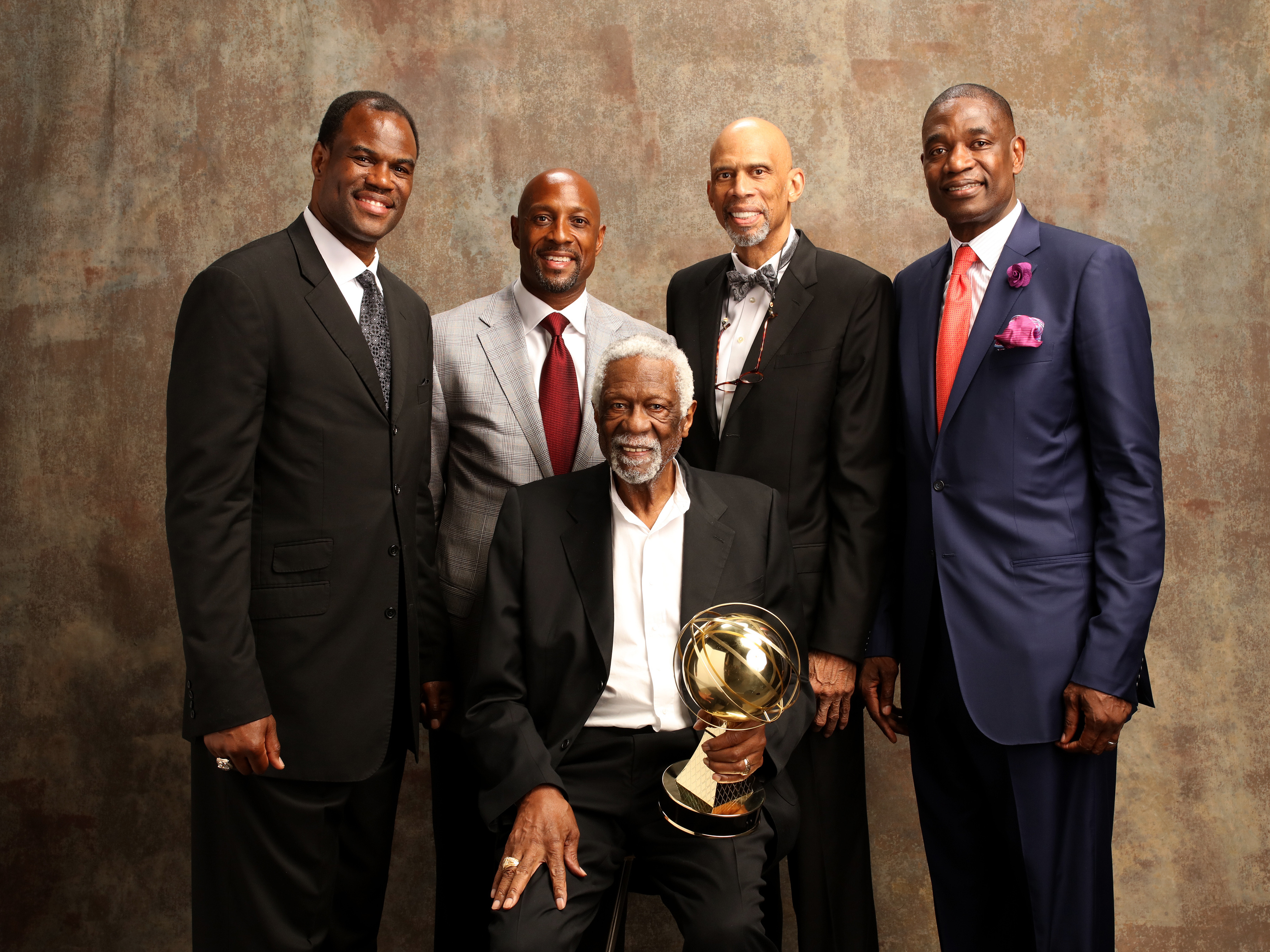 http://www.yardbarker.com/media/4/6/469c8492c770191ec1ebcae2951267f135012ee1/xl/GettyImages-801530516.jpg