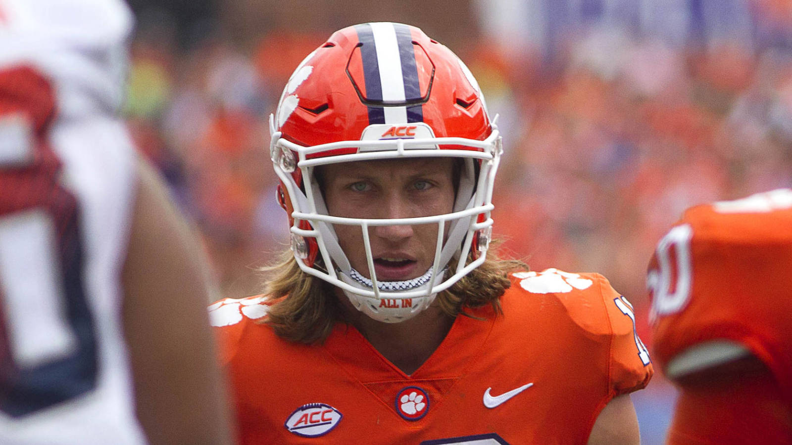 Clemson Oc Trevor Lawrence Injury Is Neck Related Yardbarker