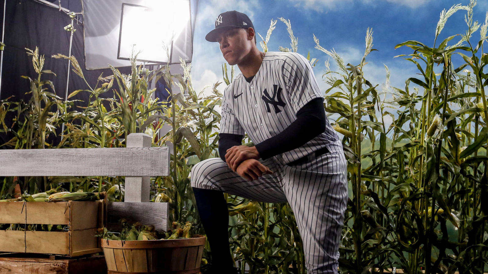 Yankees to face White Sox in MLB Field 