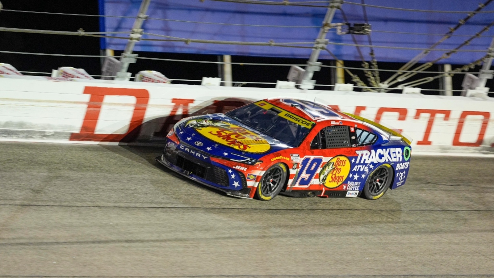 Chase Briscoe takes commanding Southern 500 win at Darlington, advances in NASCAR Playoffs