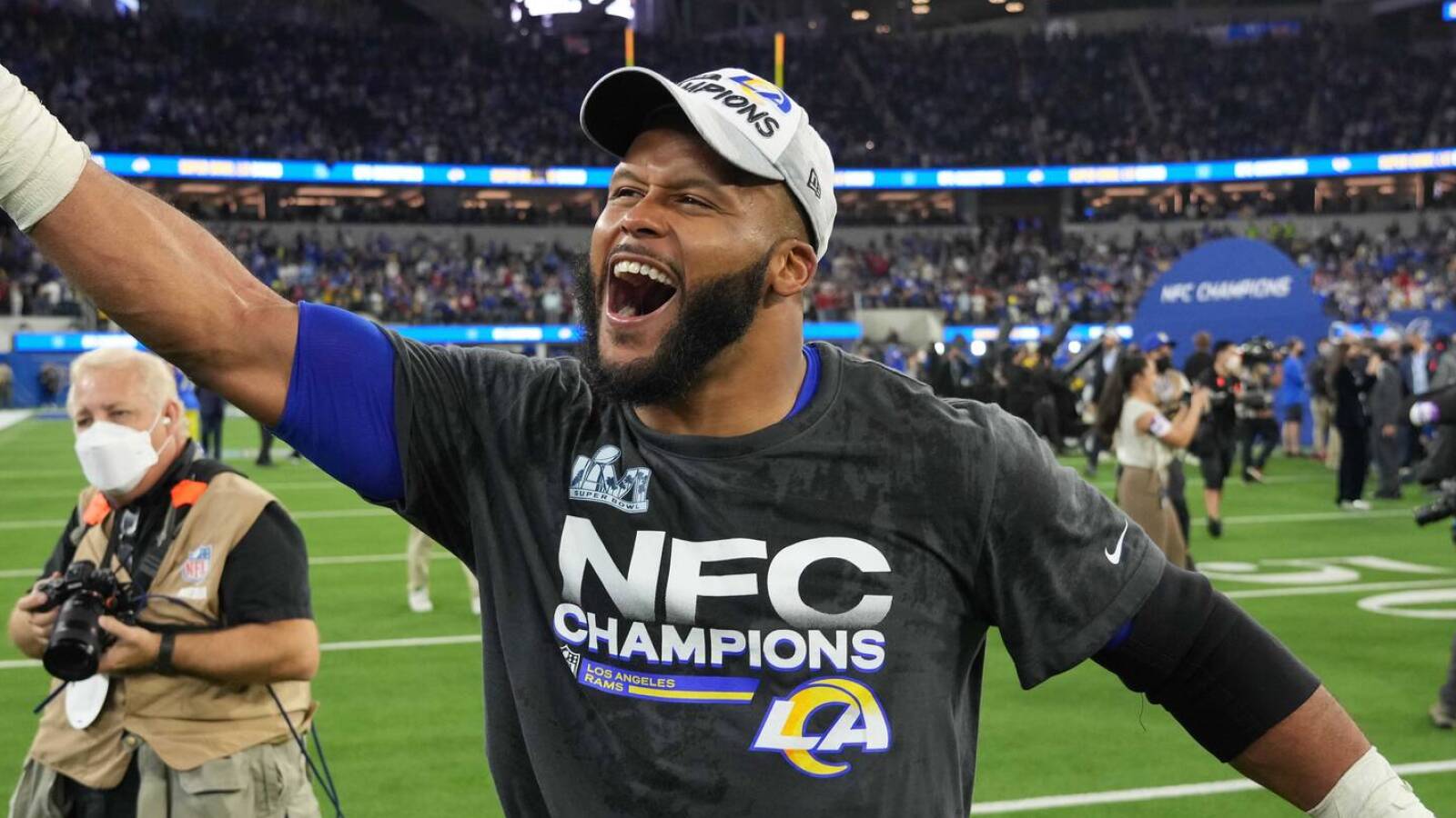 All-Pro DT Aaron Donald 'at peace' with career if no new deal reached with Rams - NewsOpener