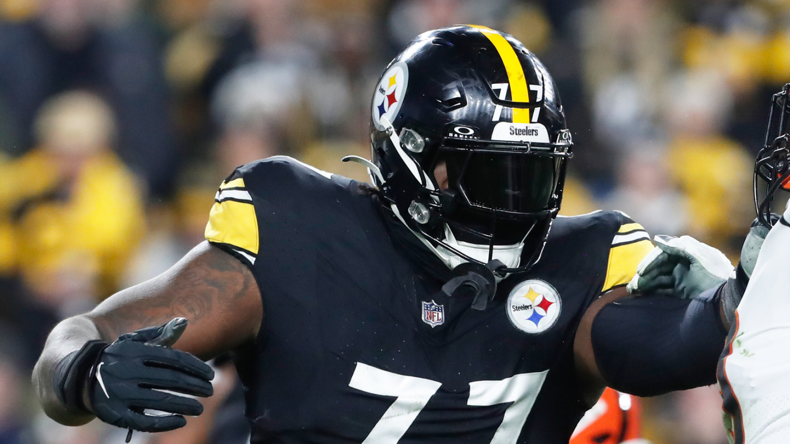 Troy Fautanu injury gives Broderick Jones another chance for Steelers