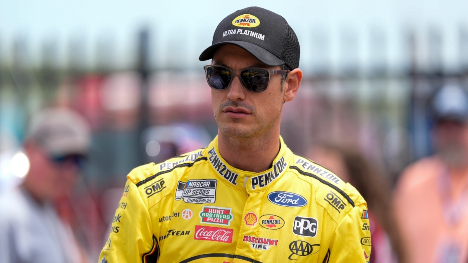 Straight Talk Wireless 500 qualifying results: Joey Logano wins pole, lineup set for NASCAR Cup Series race
