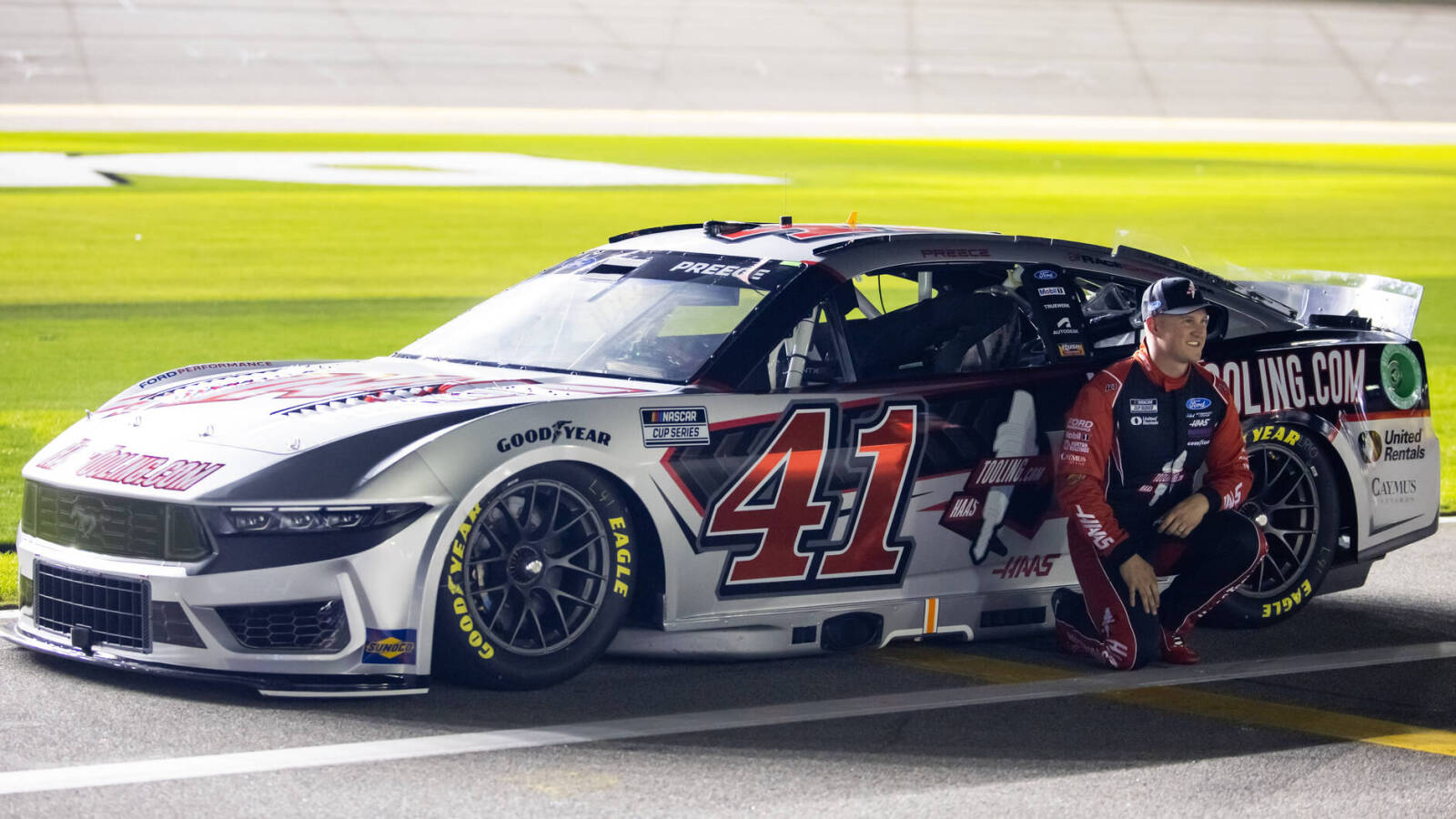 Two Stewart-Haas Racing teams penalized before cars even hit the track at Atlanta