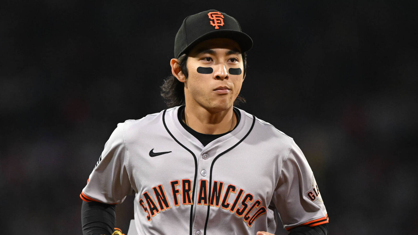 Watch: Jung Hoo Lee’s incredible catch left Giants pitcher in disbelief