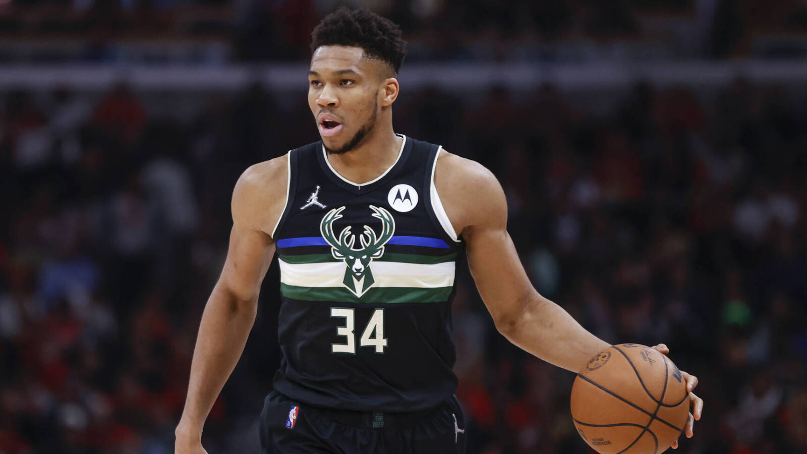 Giannis Antetokounmpo leads Bucks to Game 1 win with triple-double vs. Celtics