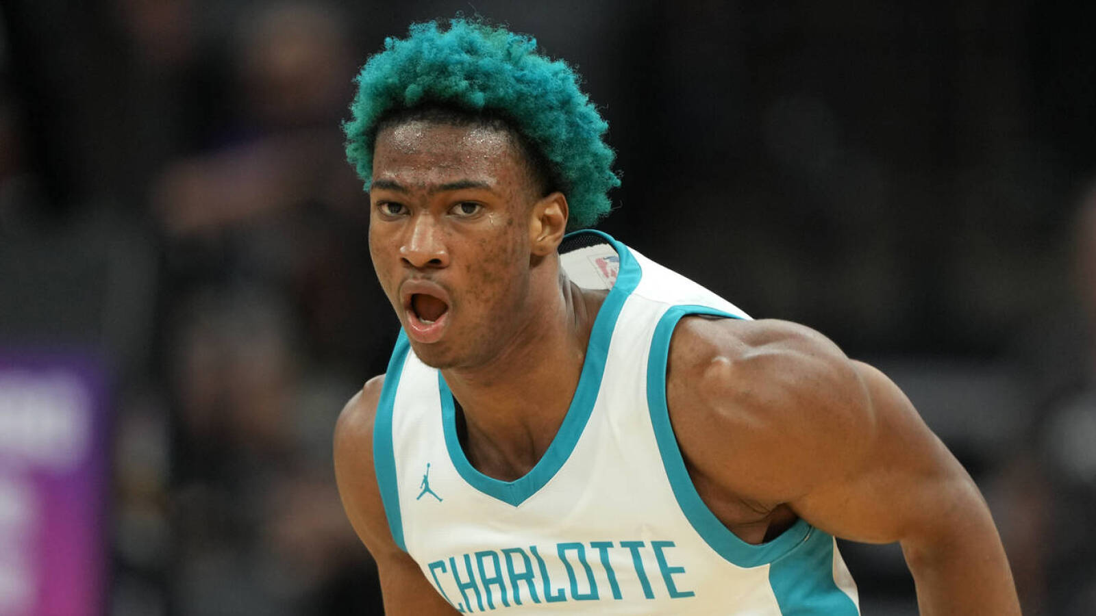 Hornets beleaguered big man makes shocking trade request