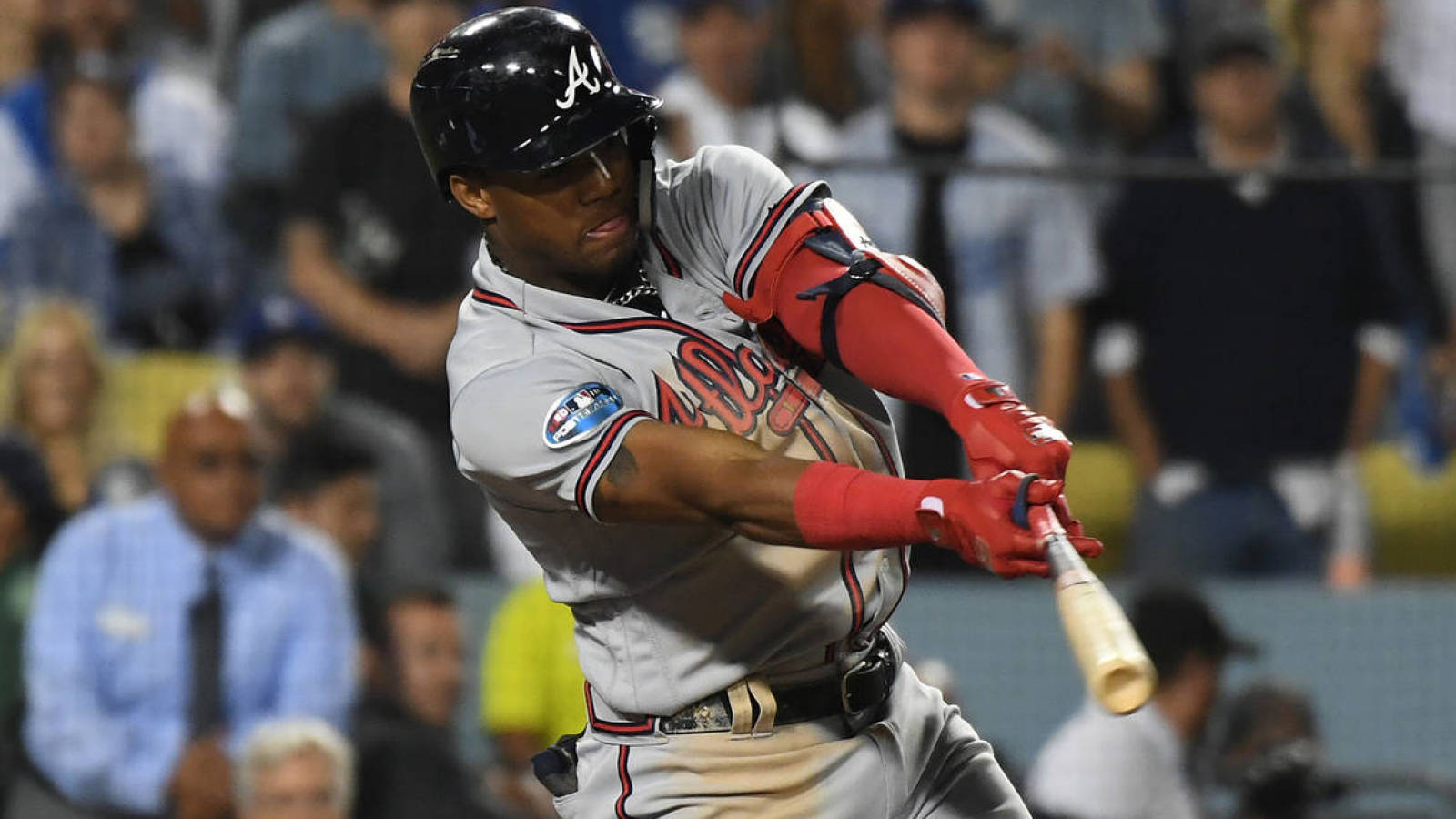 ronald acuna batting gloves