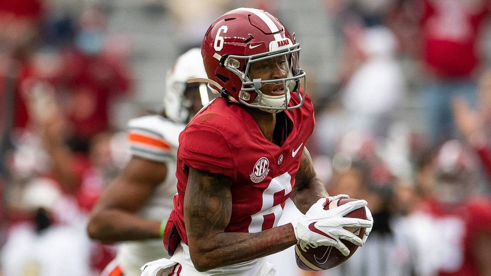 Arkansas Commits Dirty Play Against Devonta Smith Yardbarker