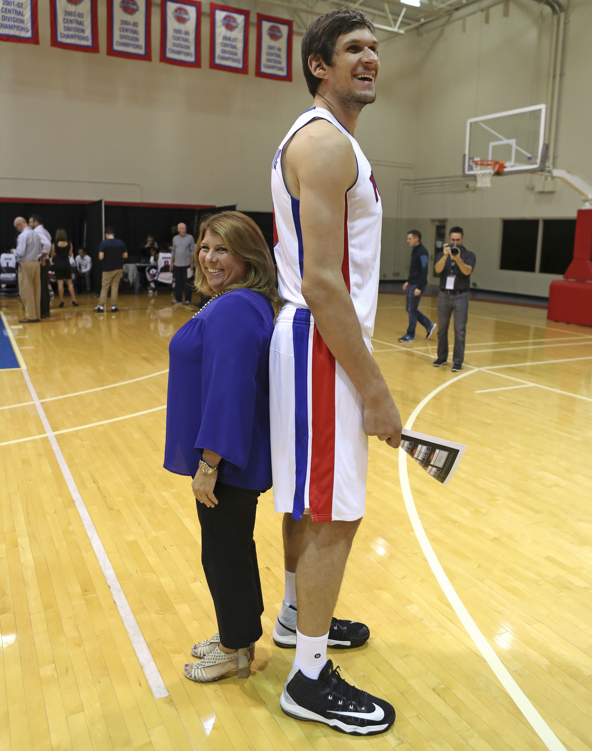 Tallest and shortest NBA players ever | Yardbarker.com2000 x 2534