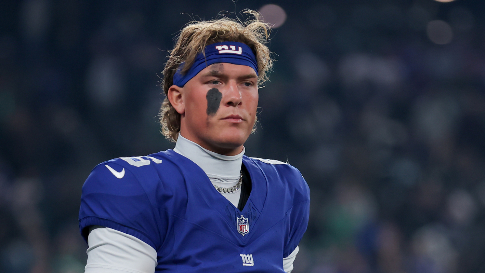 Broncos' Jonathon Cooper gives Giants' Jaxson Dart bulletin board material ahead of Week 7