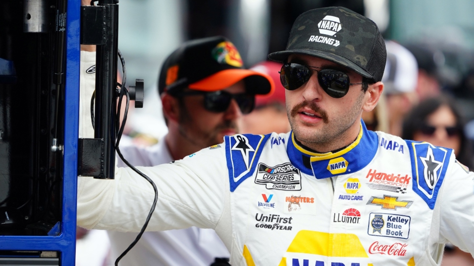Chase Elliott, Kyle Busch applaud NASCAR for ‘logical’ decision to reschedule Busch Light Clash