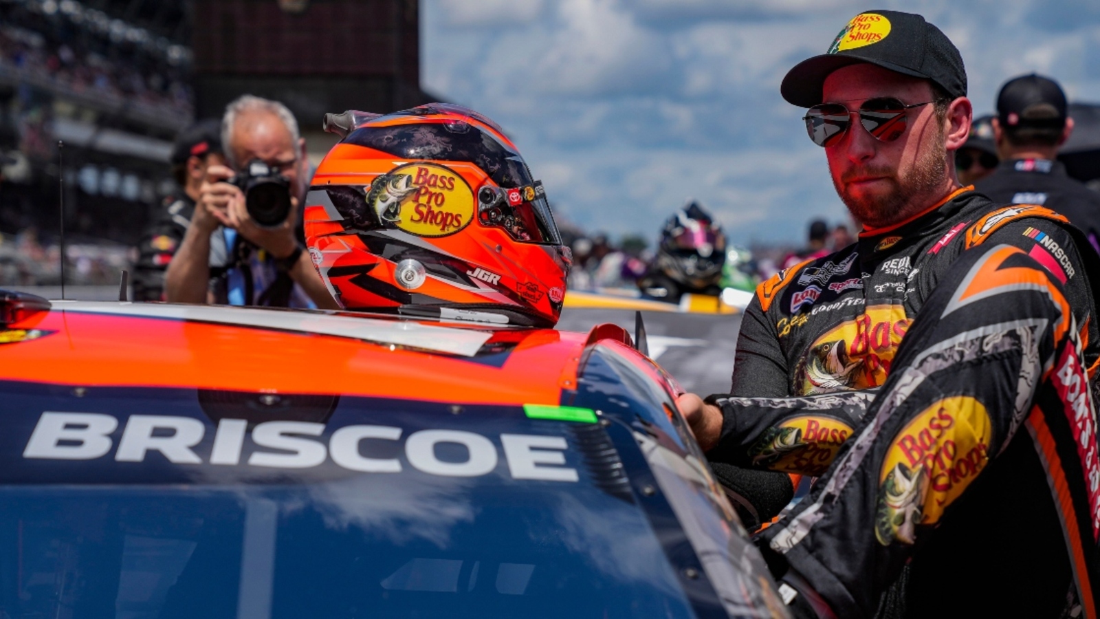 Chase Briscoe wins Iowa pole, full NASCAR Cup Series qualifying results