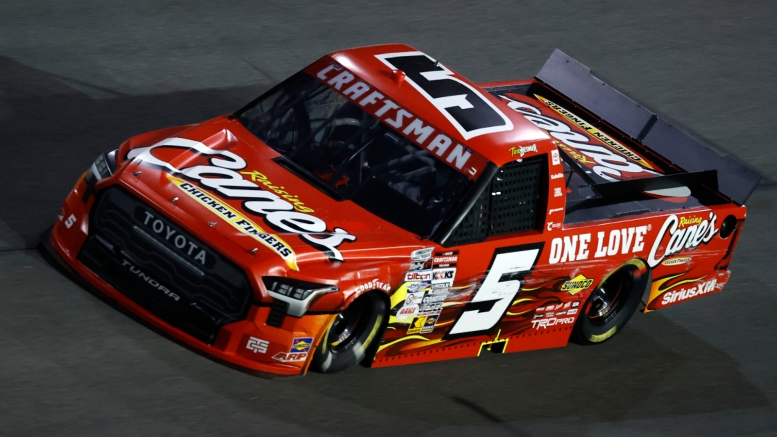 http://www.yardbarker.com/media/5/0/50b9cfb7928e308883e5c64236e57e9379bb1d4a/thumb_16x9/toni-breidinger-nascar-truck.jpg