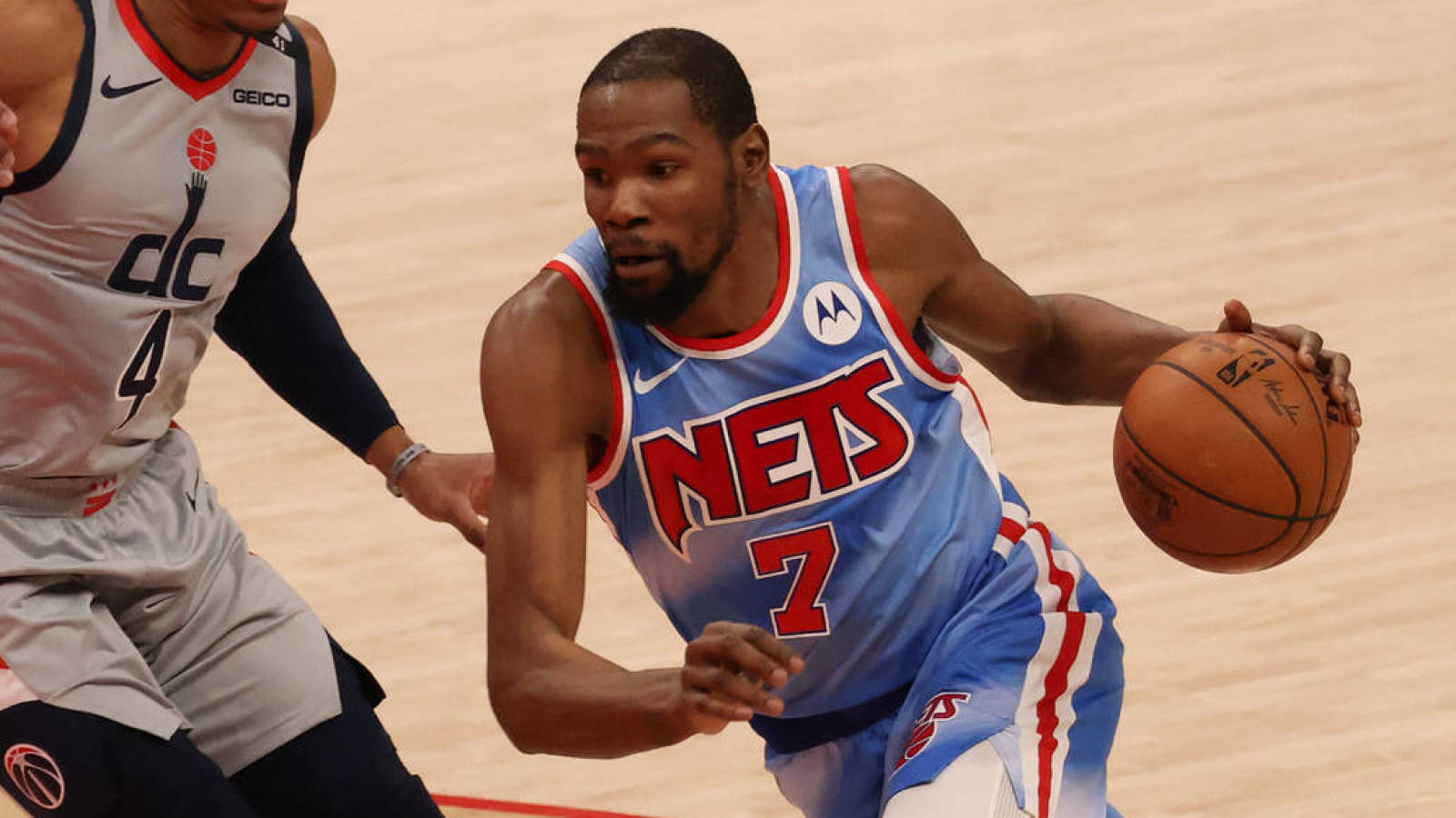Kevin Durant ahead of LeBron James, leads pack in All-Star voting