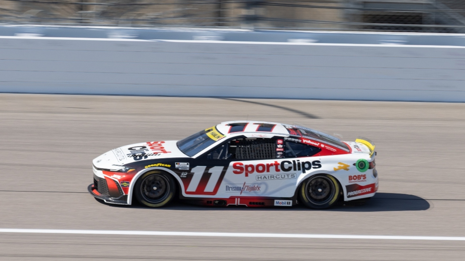 Denny Hamlin calls out 23XI, Bubba Wallace for New Hampshire performance fueling unfortunate Kansas fallout
