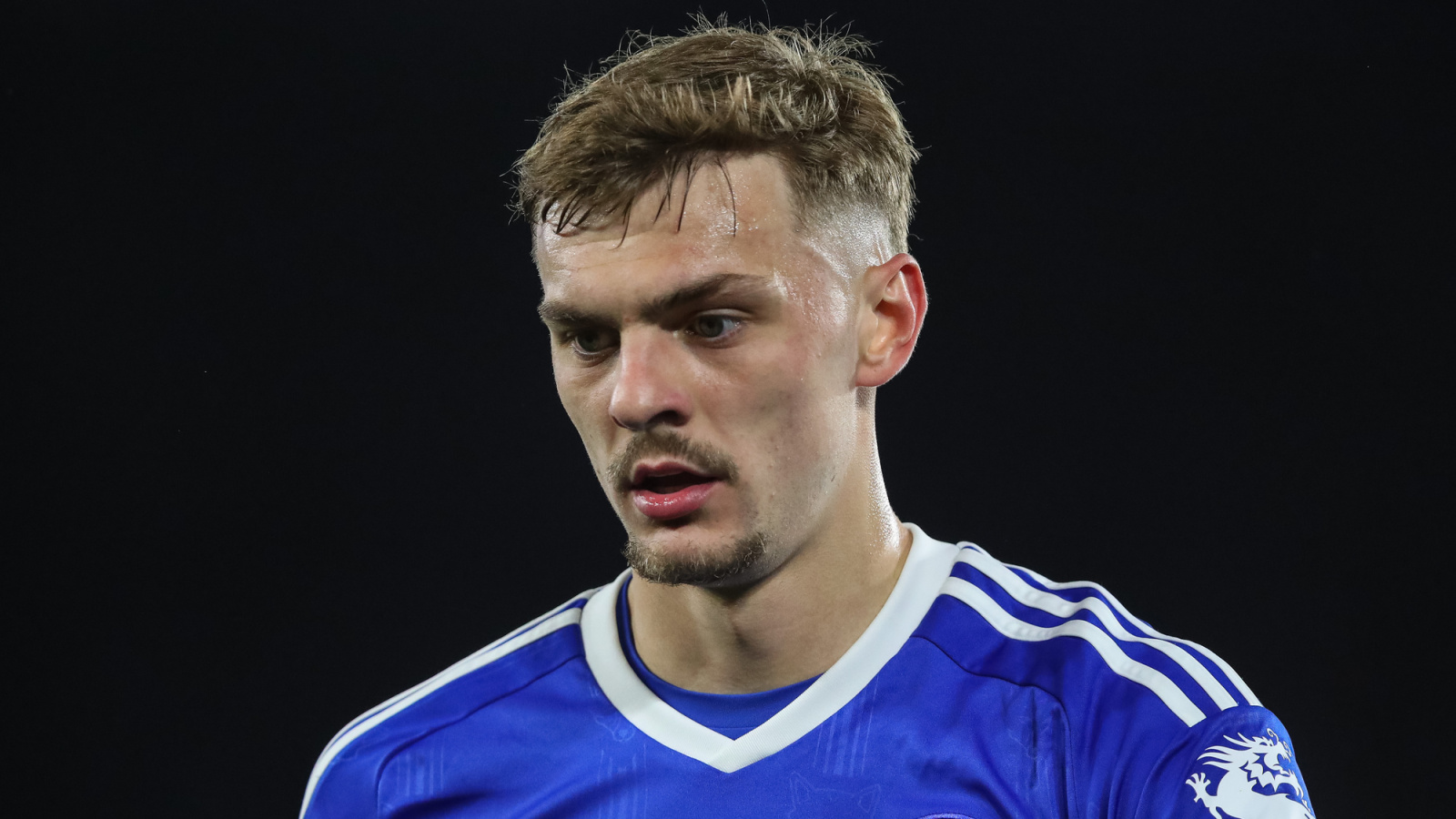 Chelsea strike deal for Leicester City midfielder