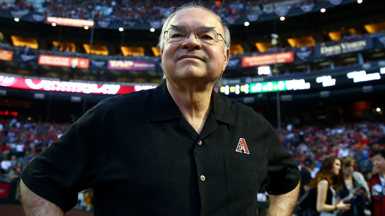 Diamondbacks owner is willing to go 'all in' to compete with Dodgers