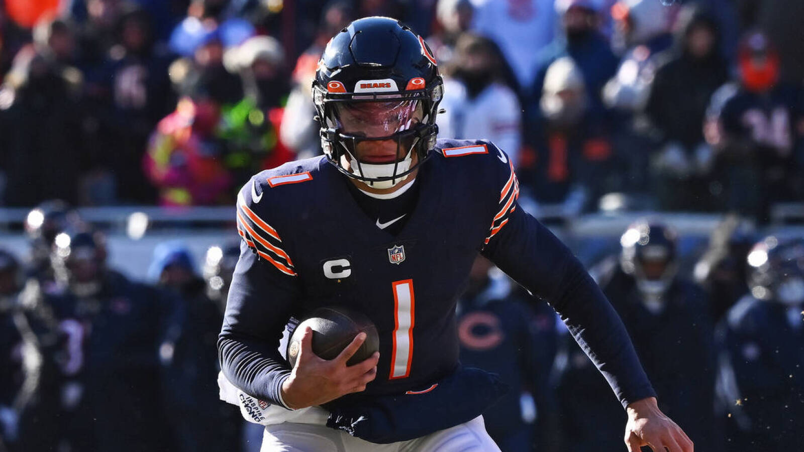 Why a Bears trade of QB Justin Fields doesn't make sense