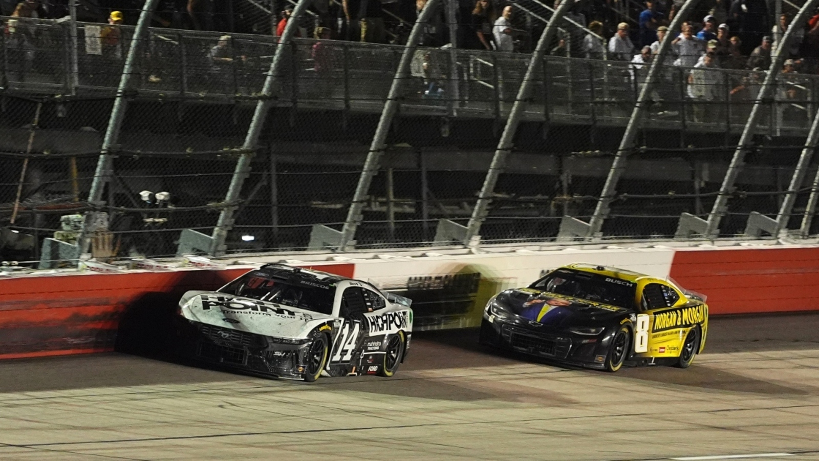 NASCAR insiders credit Kyle Busch for racing Chase Briscoe clean in intense Darlington finish