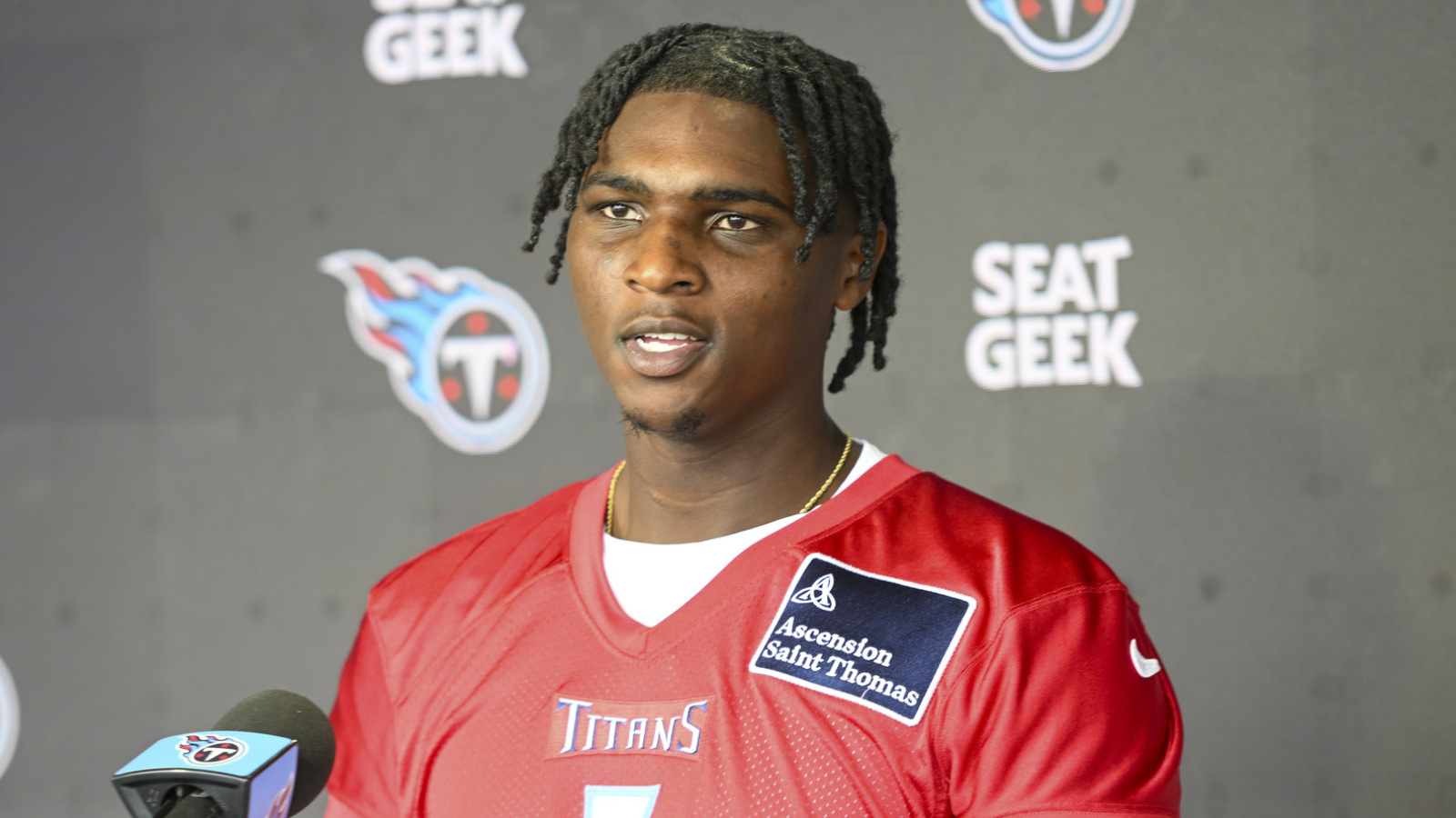 Titans' Calvin Ridley explains how Cam Ward has right mentality to succeed as rookie QB